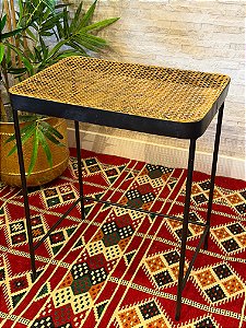 Mesa - Metal - Preto e Bege - 60,5CM