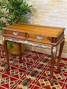 Aparador - Mesa - Madeira Entalhada - Pintado à mão - Marrom