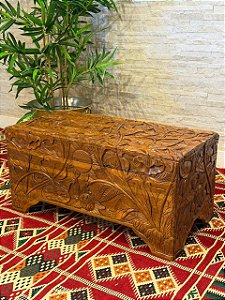 Baú - Indiano - Madeira Entalhada - Pintado à mão - Marrom
