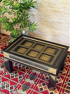 Mesa Madeira Entalhada - Aplique em Metal - Marrom e Dourado