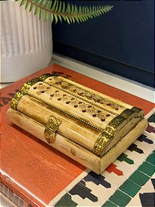 Caixa Decorativa - Porta Jóias - Osso e Metal - Dourado - 10x15