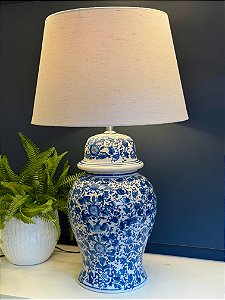 Abajur - Cerâmica - Azul e Branco - Com Cúpula