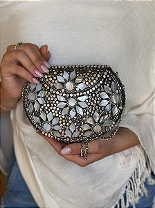 Bolsa Clutch em Metal - Madrepérolas - Com Alça