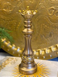 Escultura - Peça de Xadrez - Rainha - Decorativo - Resina - 29CM