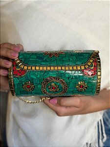 Bolsa Clutch em Metal - Verde, Vermelho e Dourado - Com Alça