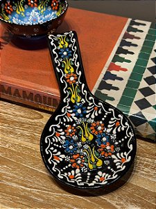 Descanso de Colher - Turco - Cerâmica - Preto e Colorido