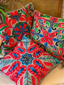 Kit 3 Capas de Almofadas - Bordadas - Cinza Escuro e Marrom