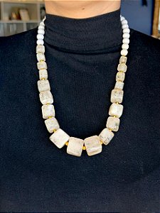 Colar - Resina - Branco e Nude