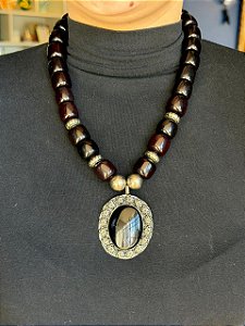Colar - Resina e Metal - Preto