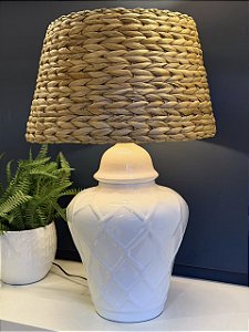 Abajur - Cerâmica - Branco com Cúpula de Palha