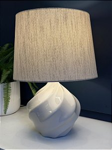 Abajur - Cerâmica - Espiral - Off White com Cúpula