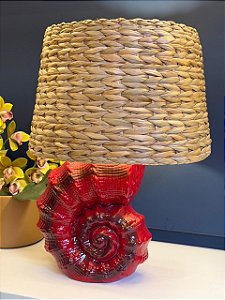 Abajur - Cerâmica - Concha - Vermelho com Cúpula de Palha