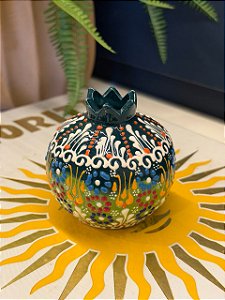 Romã Decorativa - Cerâmica - Pintado à mão - Turquia - Verde Escuro e Verde Claro - 7,5CM