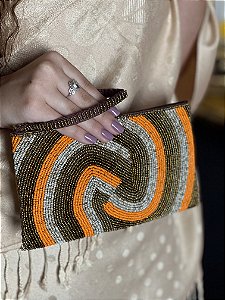 Clutch em miçangas  - Bolsa Pedrarias - Frente e Verso