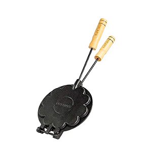 Forma Waffle Assadeira giratória em Ferro Fundido Para Fogão A Lenha desenho coração 24cm
