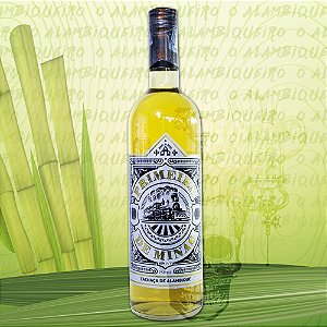 Cachaça Primeira de Minas 3 Madeiras - 750ml