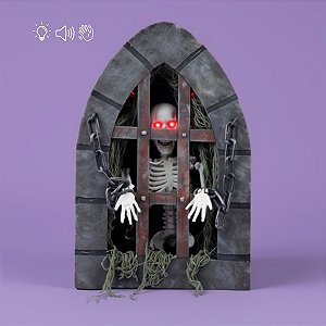 Enfeite Caveira na Cela Medieval com Som e Movimento Halloween - Cromus - Rizzo
