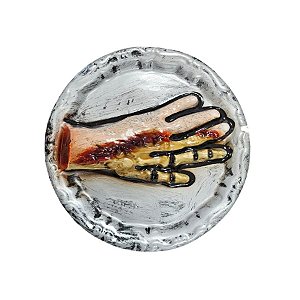 Enfeite Decorativo De Halloween - Bandeja Com Mão Queimada - 29x29cm - 1 unidade - Rizzo