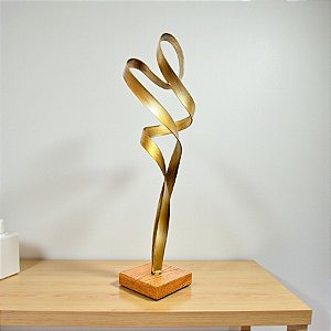 Escultura em Metal com Base de Madeira - 12x55x12cm - 1 unidade - Rizzo