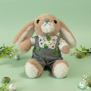 Coelho de Pelúcia Bege Sentado de Macacão - Branco e Verde - 17,5x12x7,5cm - 1 unidade - Rizzo