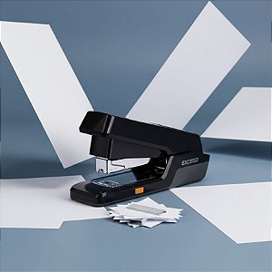 Grampeador Effortless Exceed - Carga Frontal até 25 Folhas - 14,5x5,5xm - 1 unidade - Deli - Rizzo