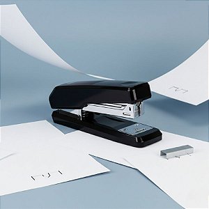 Grampeador com Extrator de Grampos - Suporta até 25 folhas - 11,5x5,5cm - Preto - 1 unidade - Deli - Rizzo