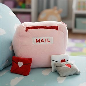 Caixa de Correio de Pelúcia com Cartinhas - Rosa - 22x15x13cm - 1 unidade - Rizzo