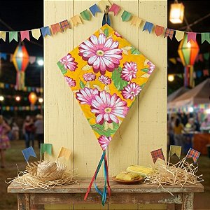 Enfeite Decorativo para Pendurar de Festa Junina - Pipa de Tecido Chita - Amarelo - 49cm - 1 unidade - Rizzo