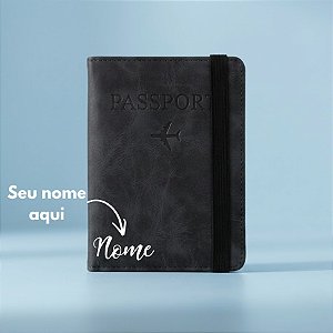 Porta Passaporte em Couro PU com Elástico Personalizado com Nome- Preto - 14,8x11cm - 1 unidade - Rizzo
