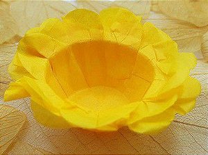 Forminha para Doces Floral em Seda Amarelo Ouro - 40 unidades - Decorart