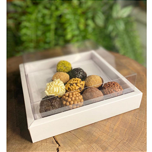 Caixa Brigadeiro Natal Branca com 5 un Assk Rizzo Confeitaria