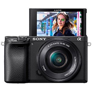 Câmera Sony A6400 com lente 16-50mm