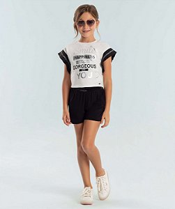 Conjunto infantil Petit Cherie blusa smile e shorts malha off white e preto