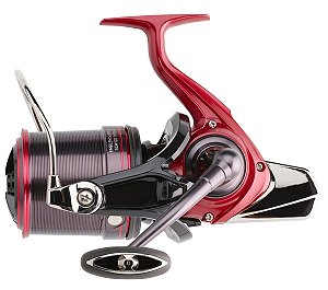 Molinete Daiwa Emblem 45QD Type-R