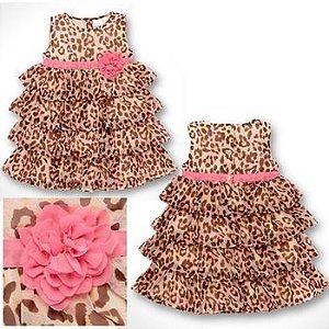 Vestido de oncinha em  camadas chifon