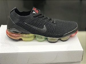 tenis nike solado colorido