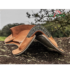 Sela N°2 Anatômica Chapeada COM Gato - Cor Mostarda