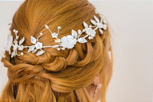 Tiara de noiva com flores de  madrepérolas