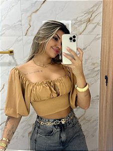 Cropped Emília