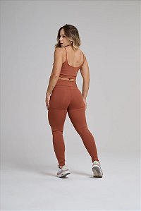 Calça poliamida caramelo