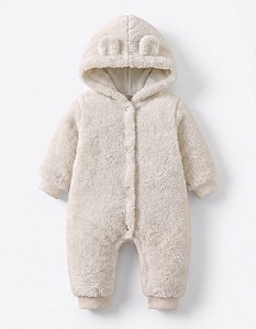 Macacão Bebê Teddy Peluciado com Capuz Creme