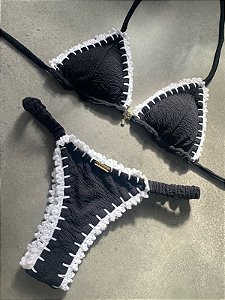 Cortininha com Bojo Removível 004 Tecido Carmel preto crochê branco (CALCINHA NÃO INCLUSO)