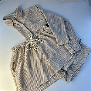 Camisa + shorts bolso micro linho listras marrom clarinho