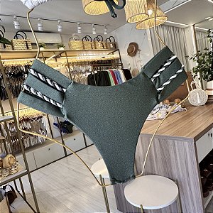 Calcinha semi hot pants 5005 verde militar com detalhes off white Ilhabela (BUSTO NÃO INCLUSO)