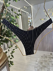 Calcinha 012 Asa Delta Fio Duplo risca giz preta (BUSTO NÃO INCLUSO)