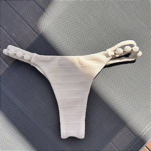 Calcinha Semi Fio alça fina lateral miçangas 016 Rivieira off white (top não incluso)
