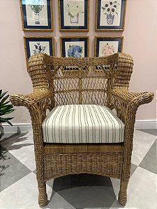 POLTRONA ANGRA DE FIBRA NATURAL COM ALMOFADA