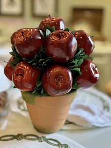 VASO DE BARRO COM MAÇÃS - M