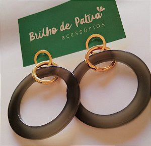Brinco Acrílico Cinza Chumbo