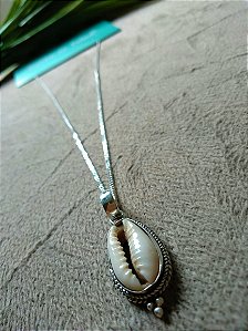 Corrente prata 925 com pingente em de búzio